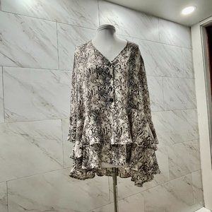 Ophelia Roe NWT Double Tiered Top